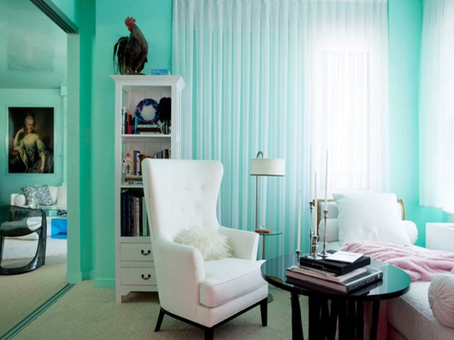 Крашеные стены в интерьере: бирюзовые, голубые, серые в фото