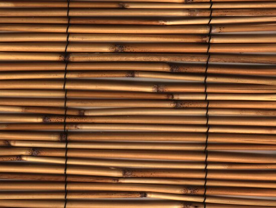 Вешаем бамбуковые жалюзи на пластиковые окна в фото
